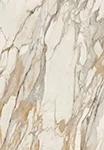 bookmatching 02 -White and beige marble texture with natural, flowing vein patterns.